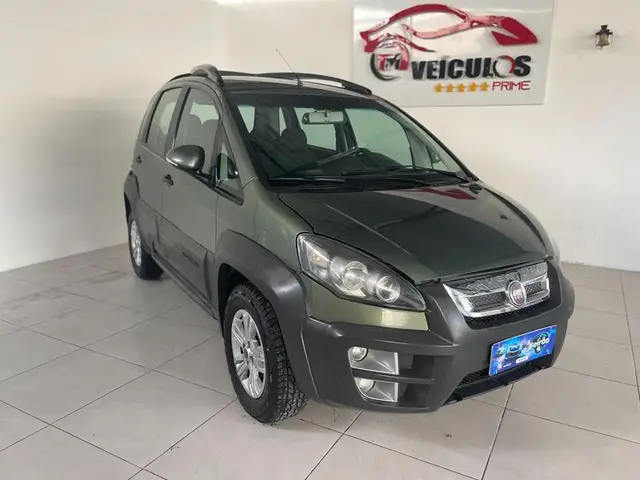 Carro Fiat Idea 2014 Adventure 1.8 16V E.TorQ (Flex)