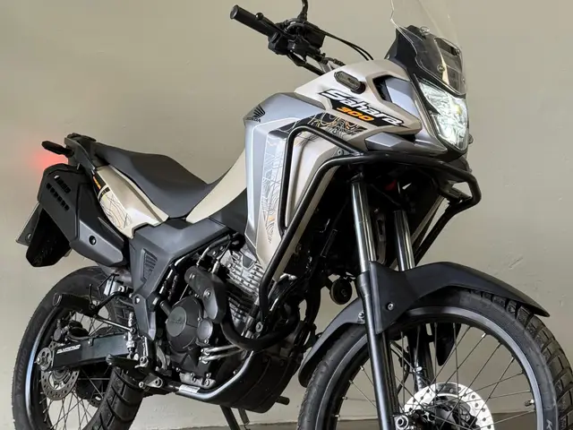 Carro Honda XRE Sahara 300 2024 Adventure