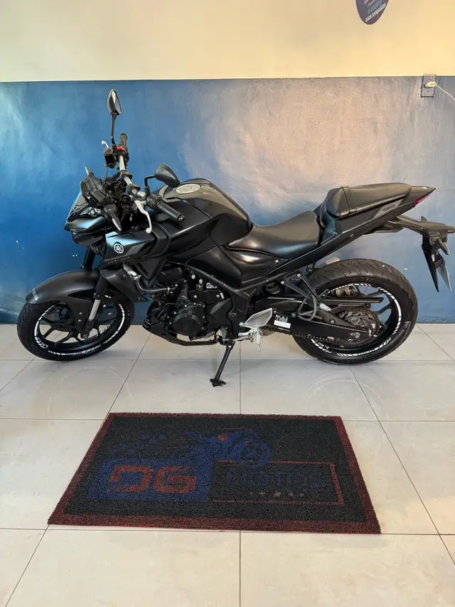 Moto Yamaha MT-03 2023 ABS