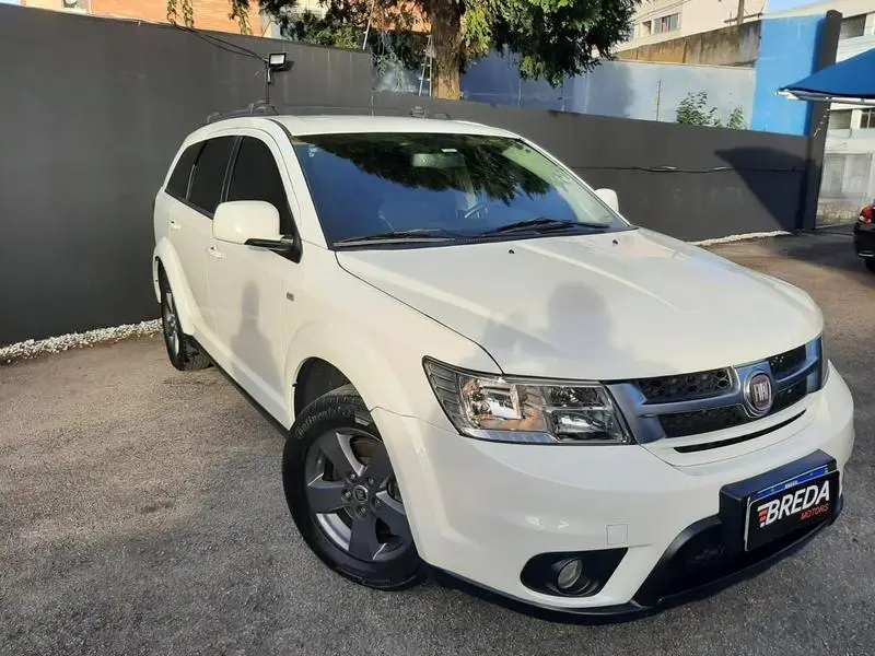 Fiat Freemont 2.4 16V Precision (Aut)