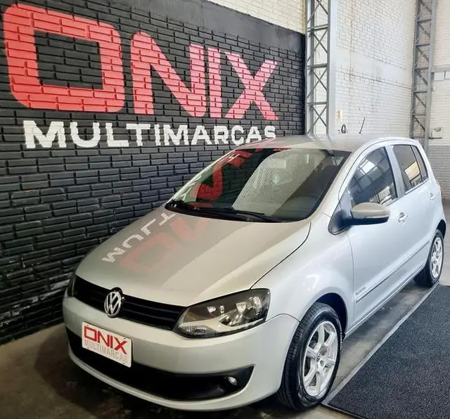 Carro Volkswagen Fox 2014 1.6 VHT (Flex)