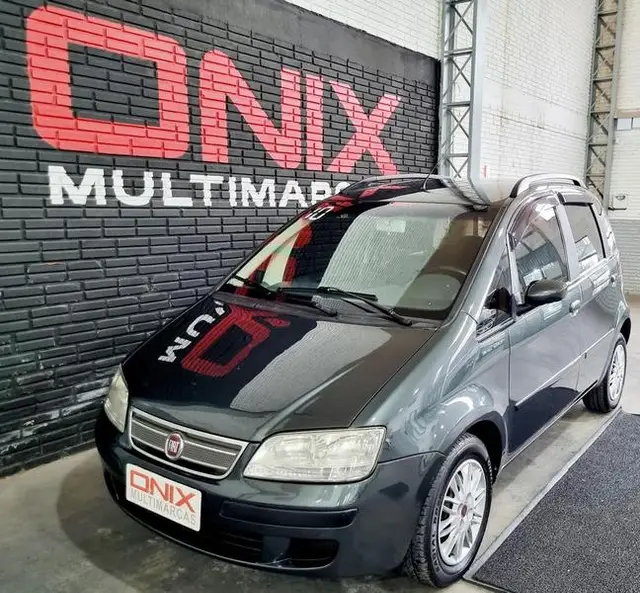 Carro Fiat Idea 2010 Adventure 1.8 (Flex)