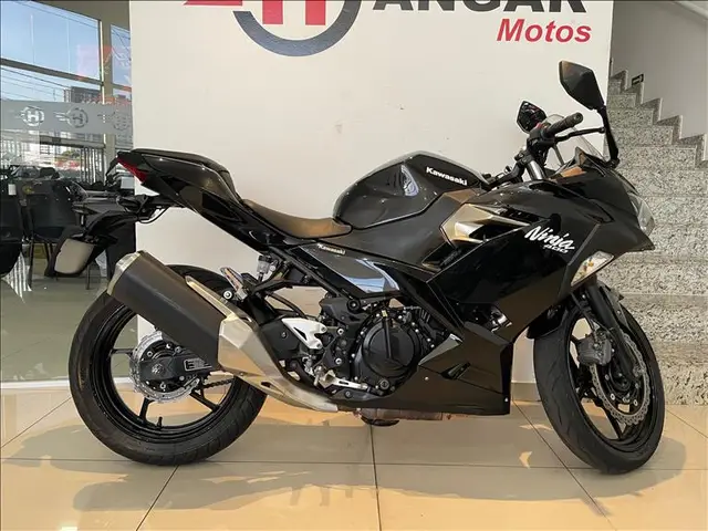 Carro Kawasaki Ninja 2020 400