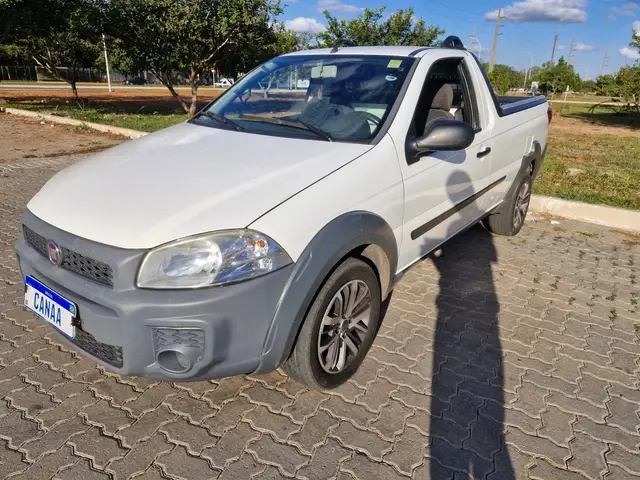 Carro Fiat Strada 2015 Working 1.4 (Flex)