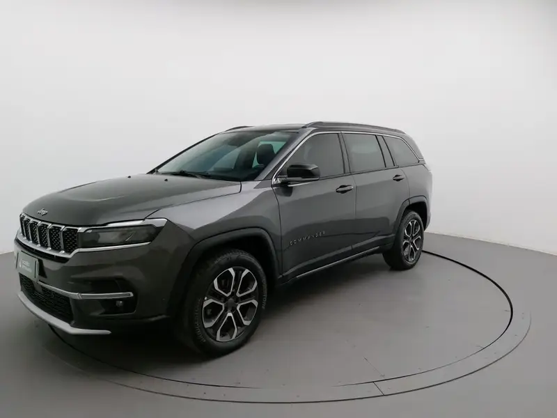 Jeep Limited 1.3 T270