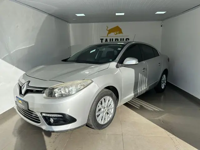 Carro Renault Fluence 2016 2.0 16V Dynamique (Flex)