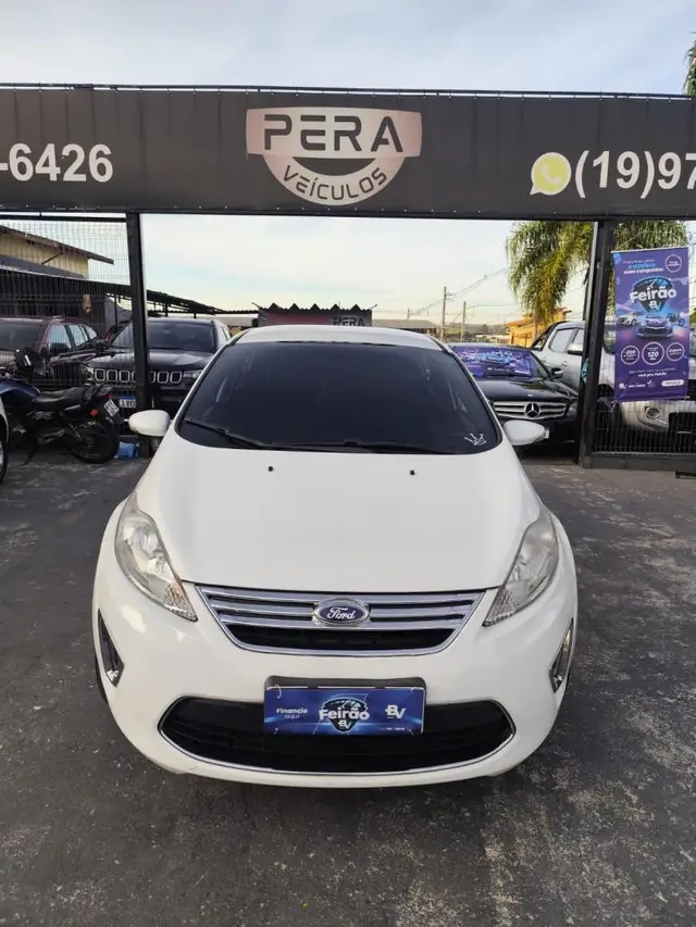 Carro Ford New Fiesta Sedan 2013 SE 1.6 (Flex)