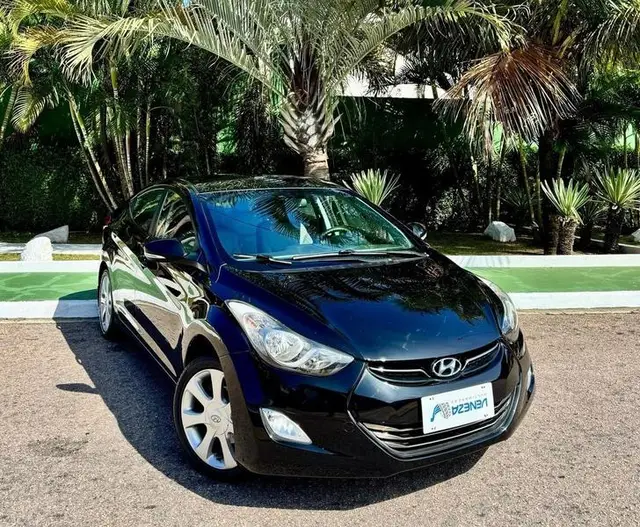 Carro Hyundai Elantra 2013 Sedan 1.8 GLS (aut)
