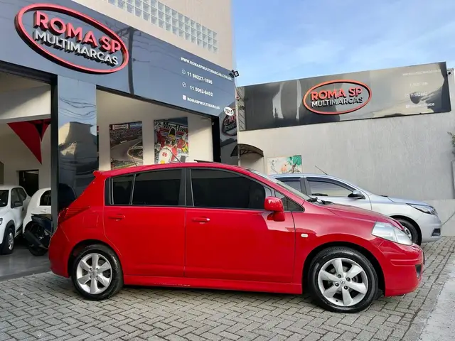 Carro Nissan Tiida 2013 SL 1.8 (flex) (aut)