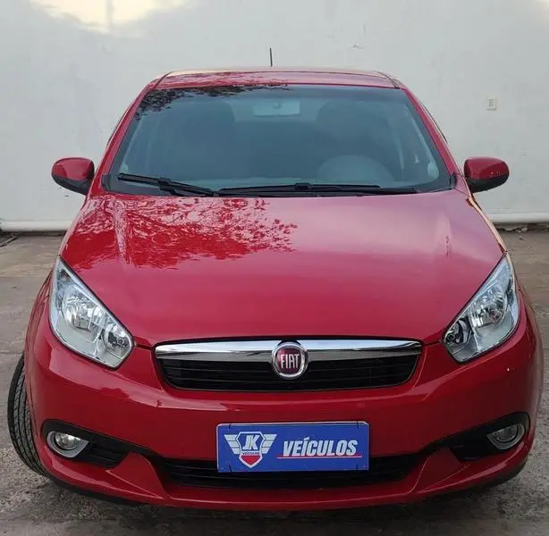 Carro Fiat Grand Siena 2016 Essence 1.6 16V Dualogic (Flex)