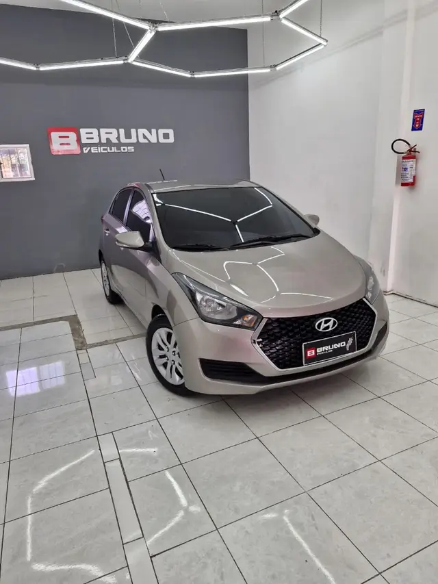 Carro Hyundai HB20 2019 1.6 Comfort Plus blueMedia (Aut) (Flex)