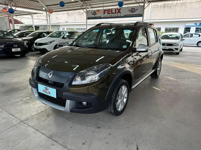 Carro Renault Sandero Stepway 2013 1.6 16V Hi-Flex (aut)