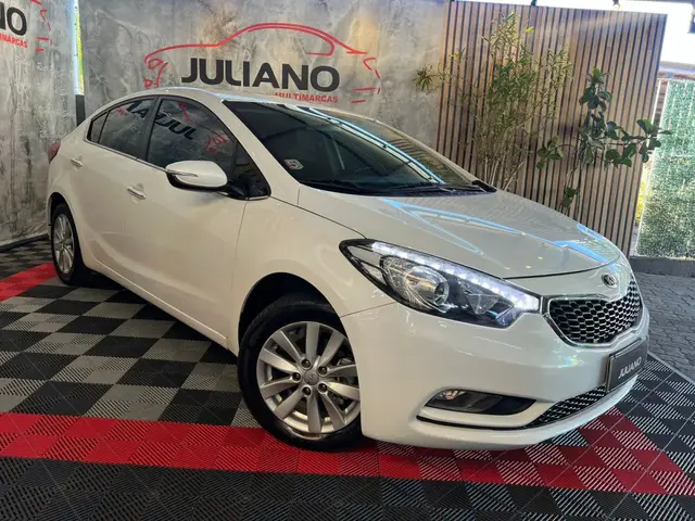 Carro Kia Cerato 2016 SX 1.6 (Aut) (Flex)
