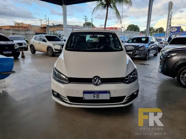 Carro Volkswagen Fox 2016 1.6 MSI Rock in Rio (Flex)