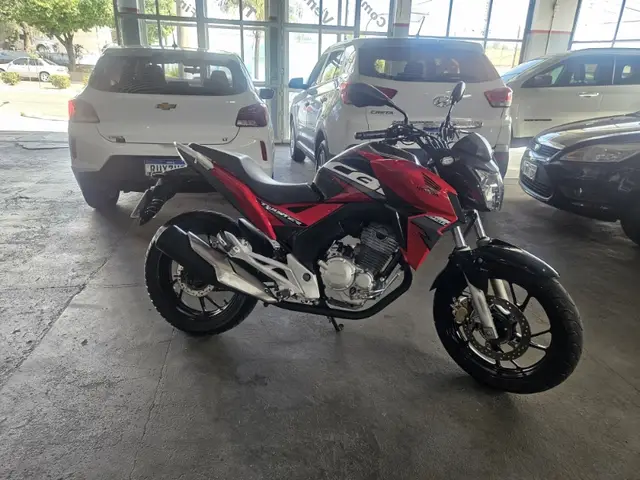 Moto Honda CB 250F Twister 2019 Standard