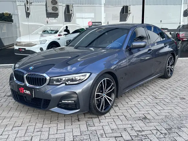 Carro BMW 320i 2022 M Sport 2.0 Turbo (Aut)