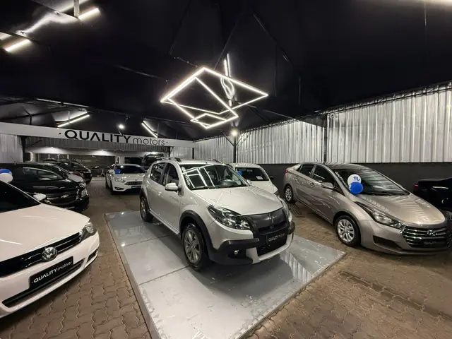 Carro Renault Sandero Stepway 2013 1.6 16V Hi-Flex (aut)