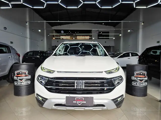 Carro Fiat Toro 2022 Volcano 2.0 TDI 4x4 (Aut)