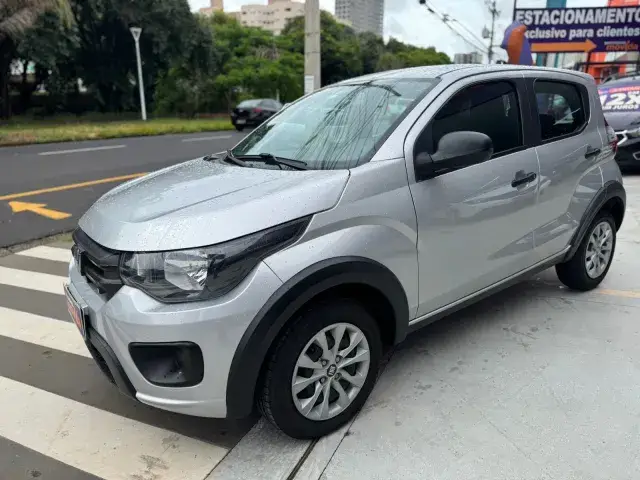 Carro Fiat Mobi 2023 Like 1.0 (Flex)