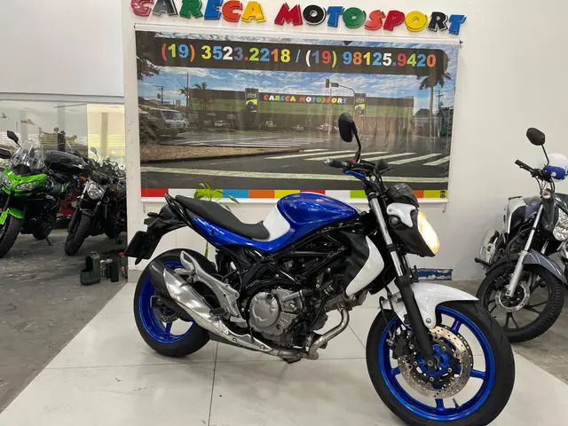 Carro Suzuki Gladius 2016 650
