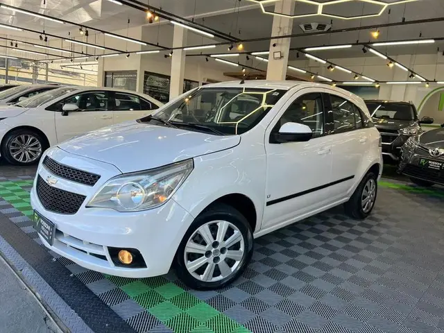 Carro Chevrolet Agile 2012 LT 1.4 8V (Flex)