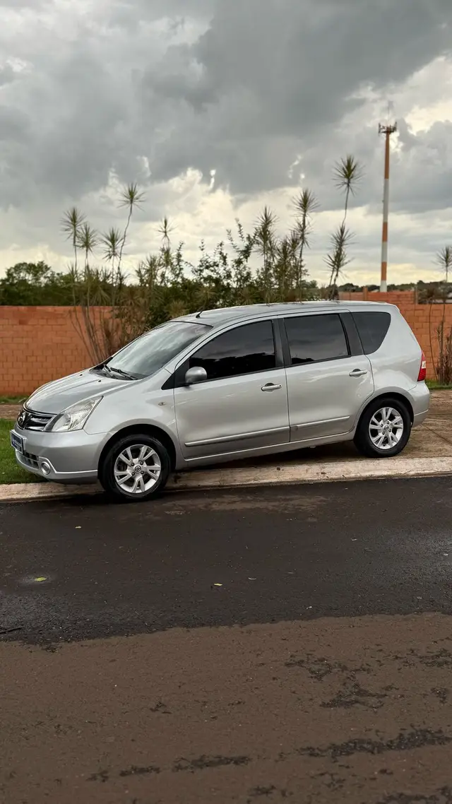 Carro Nissan Livina 2013 S 1.8 16V (flex) (aut)