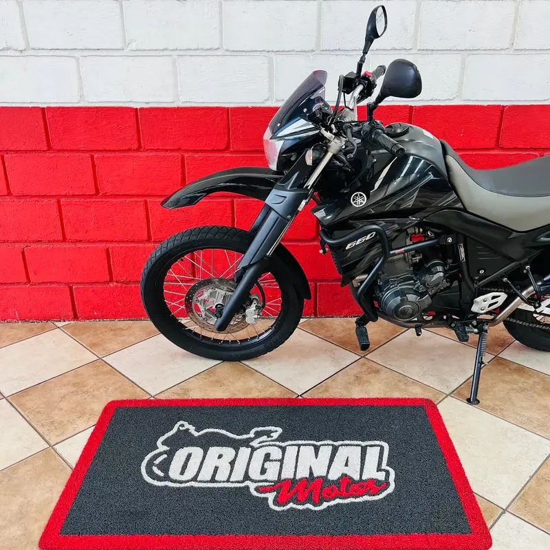 Yamaha R