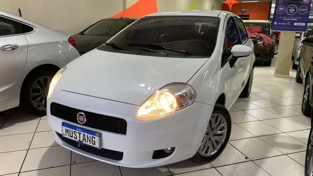 Carro Fiat Punto 2012 Attractive 1.4 (Flex)
