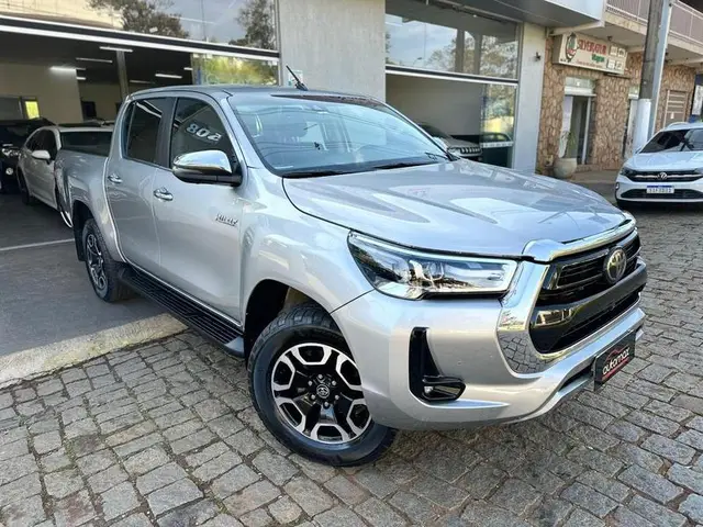 Carro Toyota Hilux Cabine Dupla 2023 SRX Limited 4x4 2.8 TDI Diesel Aut