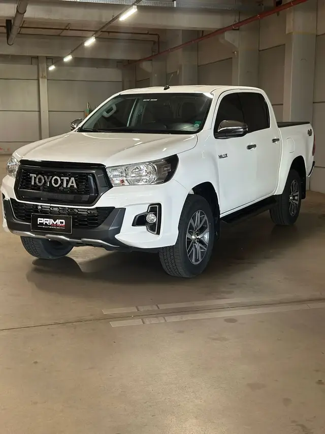 Carro Toyota Hilux Cabine Dupla 2020 Hilux 2.8 TDI SRV CD 4x4 (Aut)