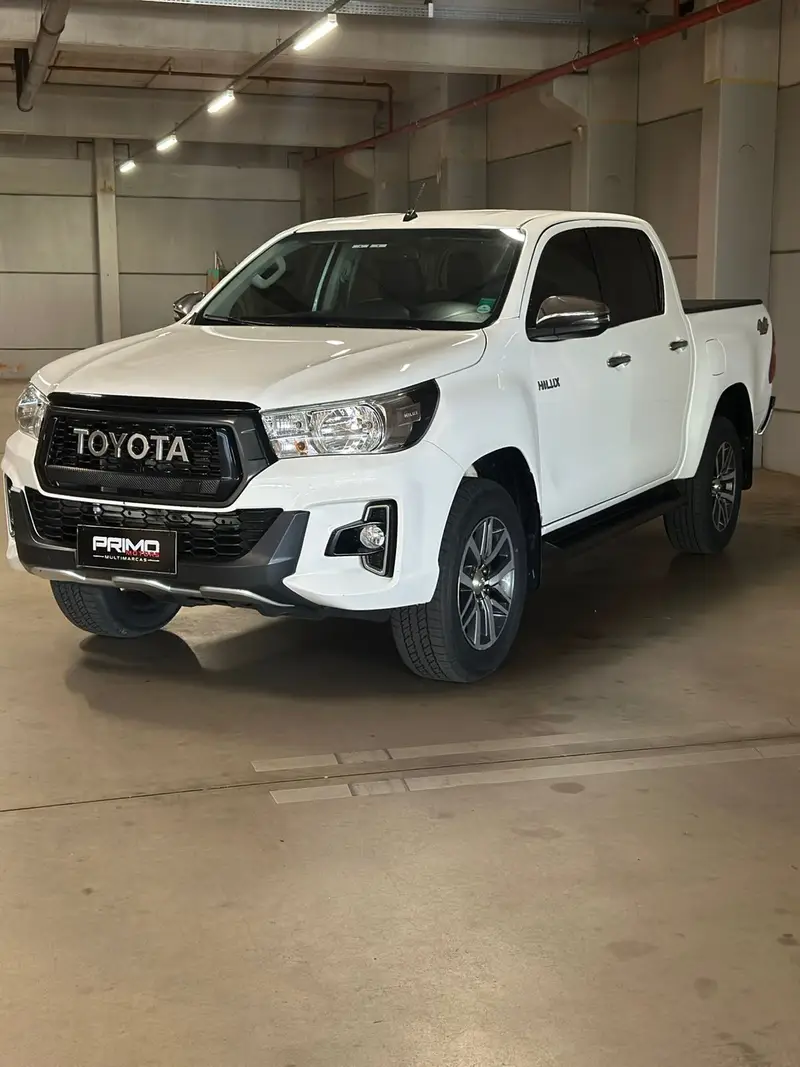 Toyota Hilux Cabine Dupla Hilux 2.8 TDI SRV CD 4x4 (Aut)