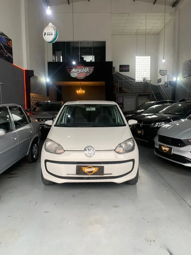 Carro Volkswagen Up! 2015 1.0 12v E-Flex move up! 4p