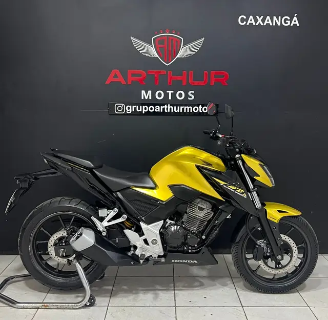 Moto Honda CB 300F Twister 2023 (CBS)