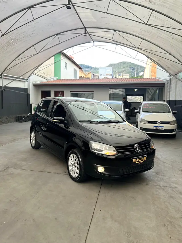 Carro Volkswagen Fox 2014 1.6 VHT (Flex)