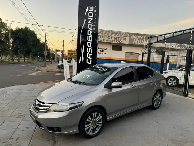 Carro Honda City 2014 LX 1.5 CVT (Flex)