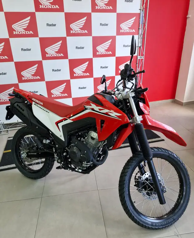 Moto Honda XR 300L 2025 Tornado