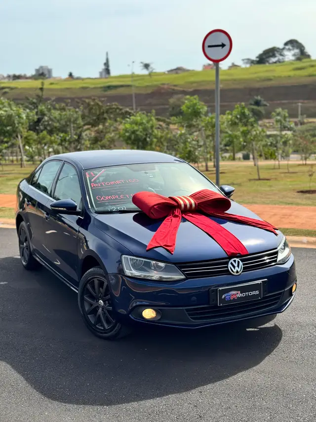 Carro Volkswagen Jetta 2011 2.0 Comfortline (Flex)