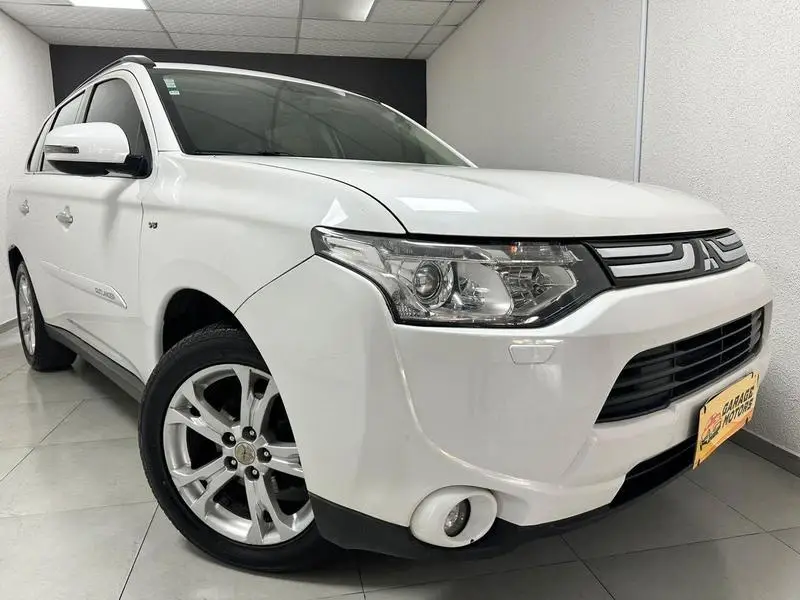Mitsubishi Outlander GT 4WD 3.0 V6 (Aut)