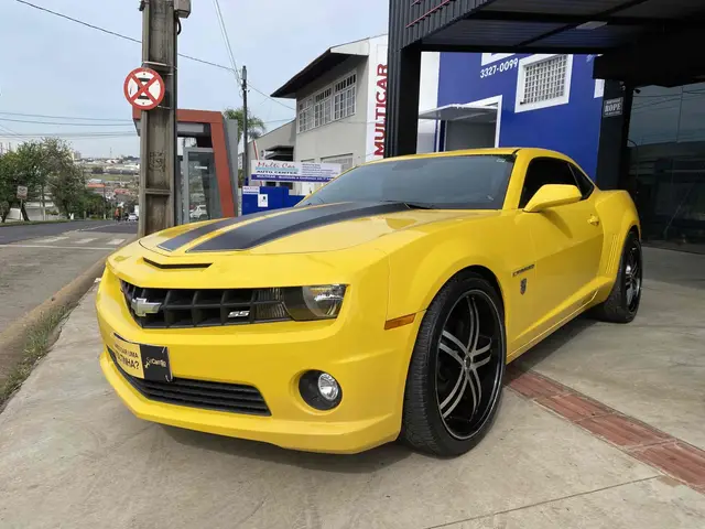 Carro Chevrolet Camaro 2011 SS 6.2