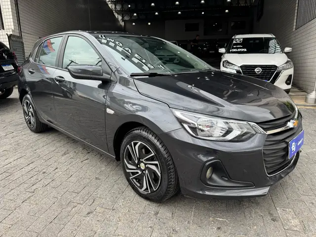 Carro Chevrolet Onix 2024 LT 1.0