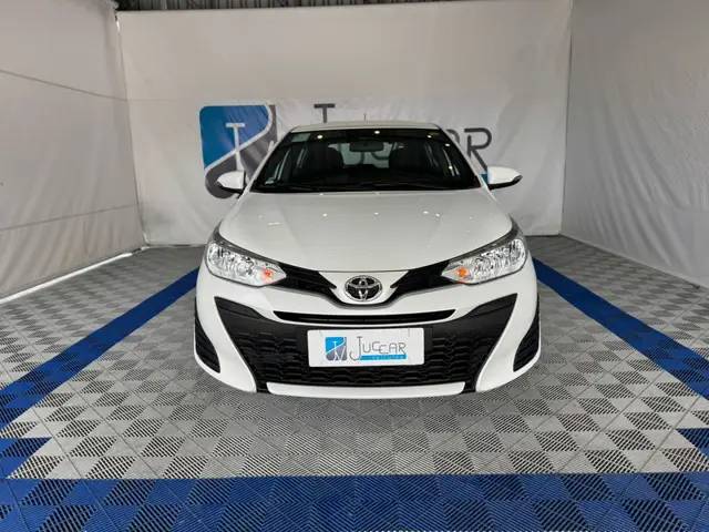 Carro Toyota Yaris Sedan 2022 1.5 XL Plus Connect CVT (Flex)
