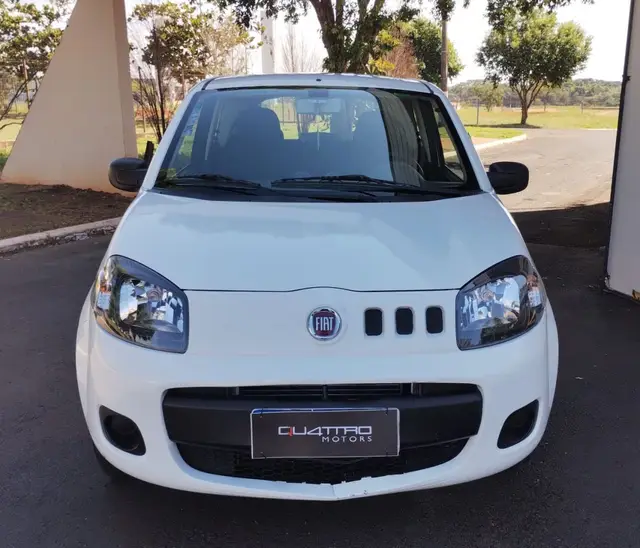 Carro Fiat Uno 2016 Vivace Celeb. 1.0 8V (Flex) 2p