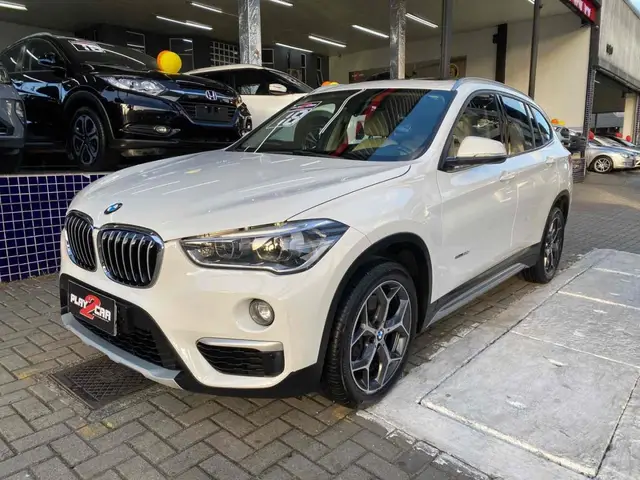 Carro BMW X1 2018 2.0 sDrive20i X-Line ActiveFlex