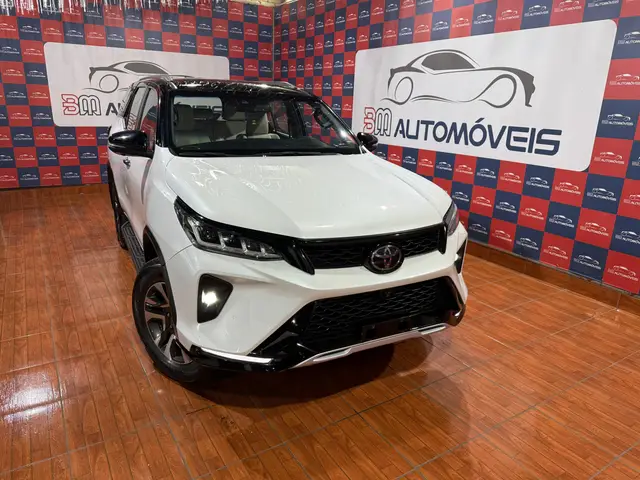 Carro Toyota SW4 2024 Diamond  2.8 Turbodiesel 4x4 (Aut.)