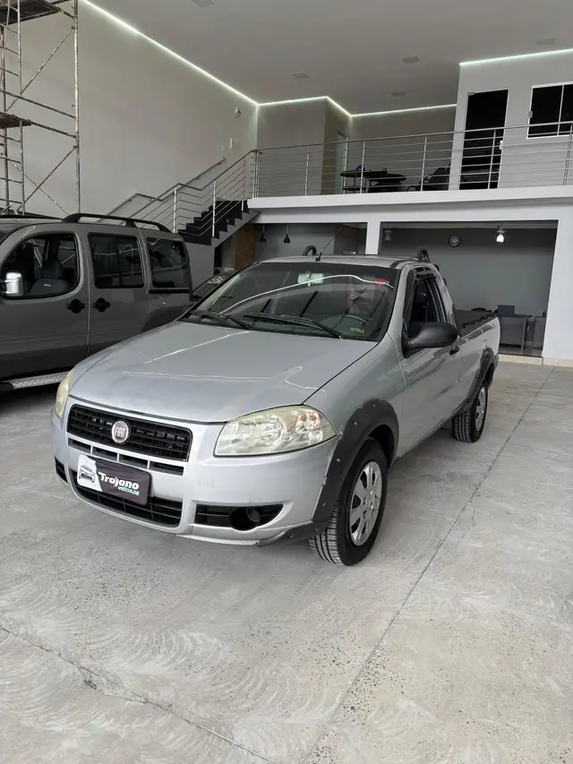 Carro Fiat Strada 2012 Working 1.4 (Flex)