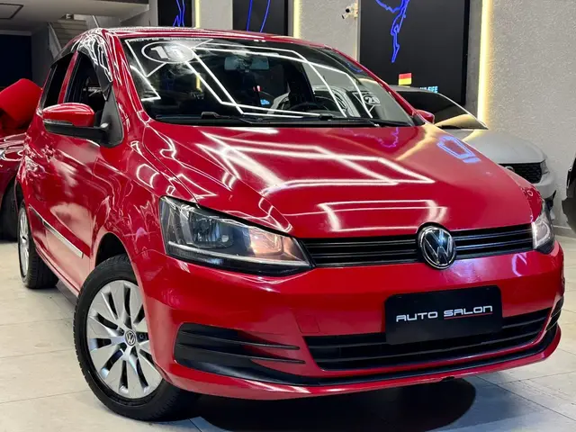 Carro Volkswagen Fox 2015 Trendline 1.0 TEC (Flex)