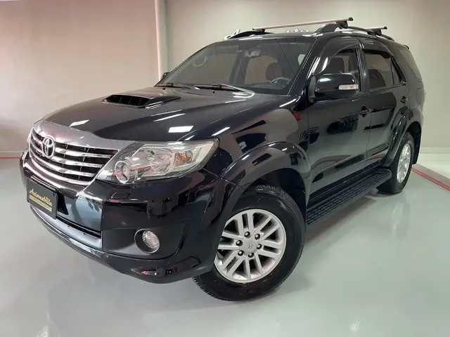 Carro Toyota SW4 2015 Hilux  3.0 TDI 4x4 SRV 7L