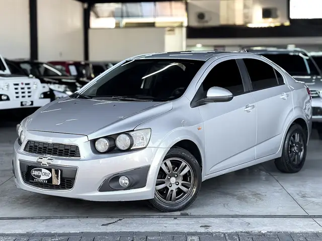 Carro Chevrolet Sonic Sedan 2013 LT (Aut)