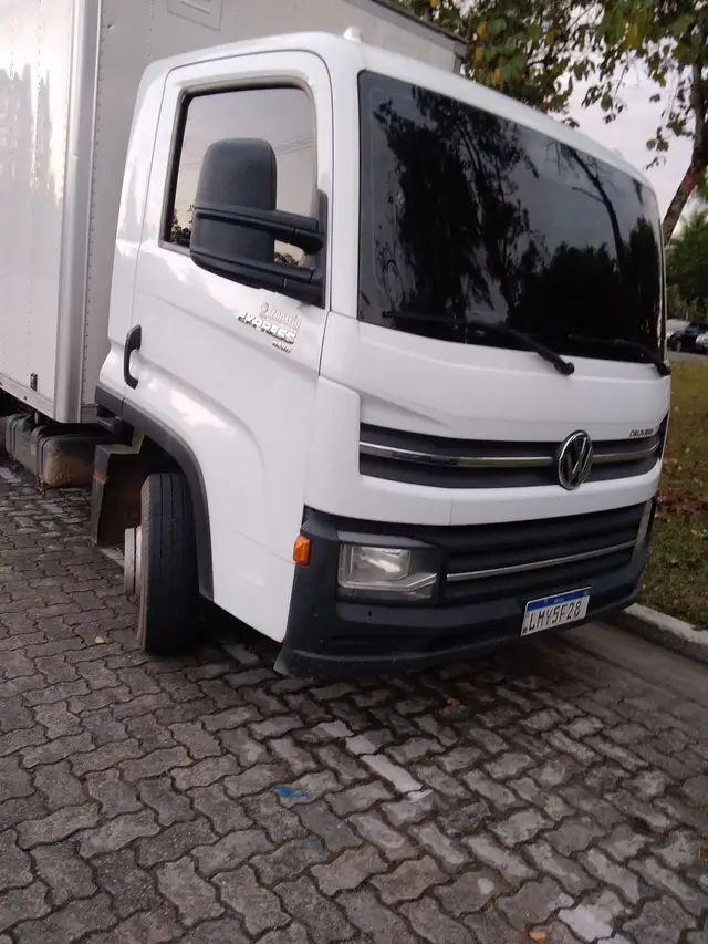 Carro Volkswagen Express 2020 DRC 4X2 2p (diesel) (E5)