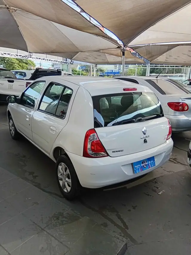 Carro Renault Clio 2016 Expression 1.0 16V (Flex)